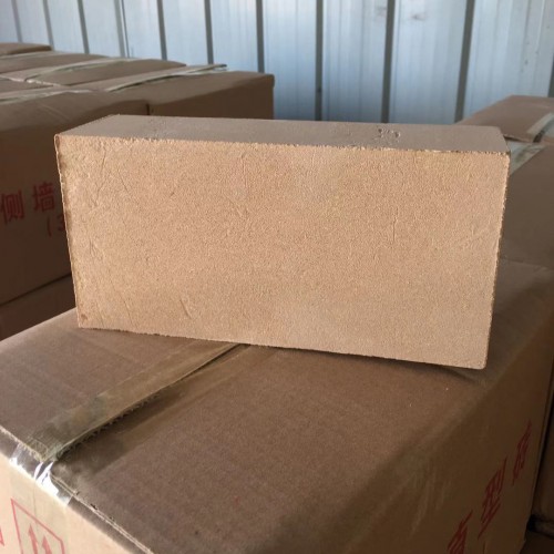 Insulating bricks