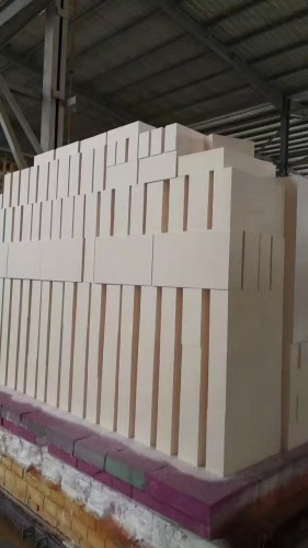 Zircon mullite bricks