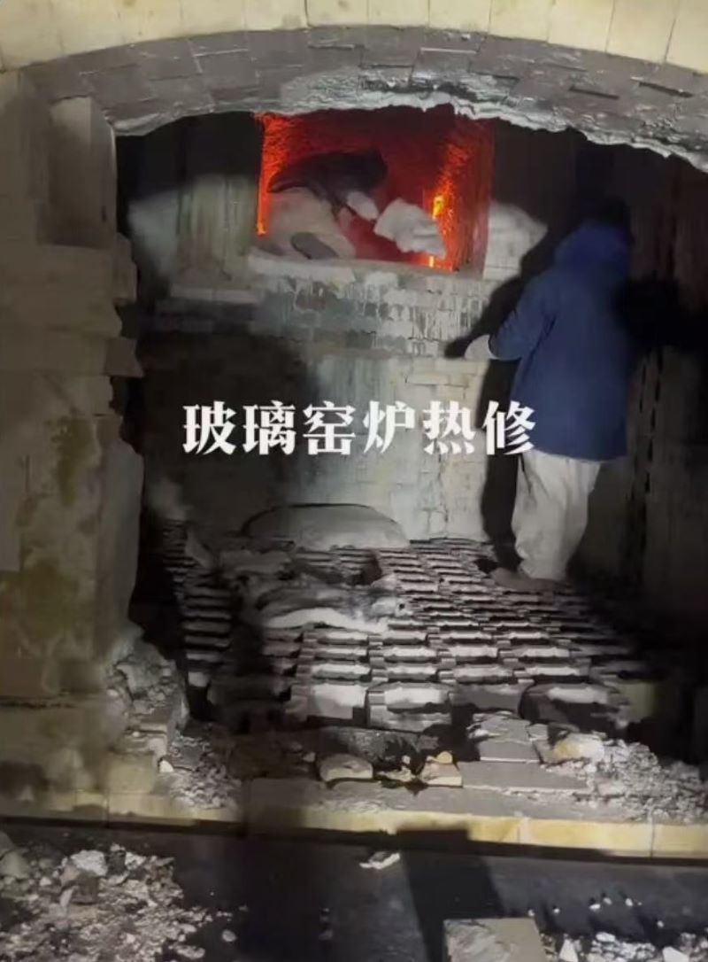 What are the factors of lattice block in regenerative chamber of glass kiln? ，What does general dredge method have?