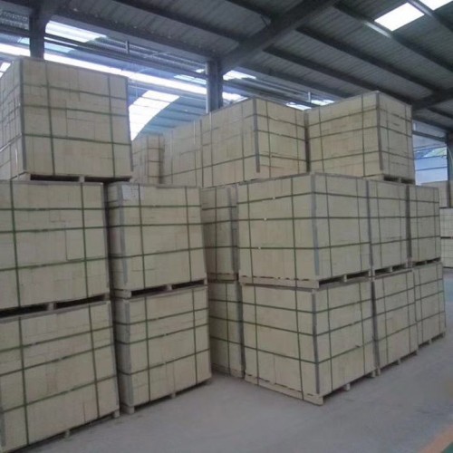 High alumina bricks